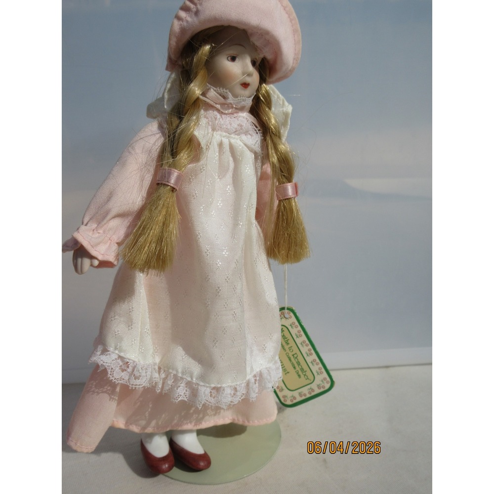 Russ Berrie Months to Remember August Porcelain Doll Pink Dress 1592 Vintage
